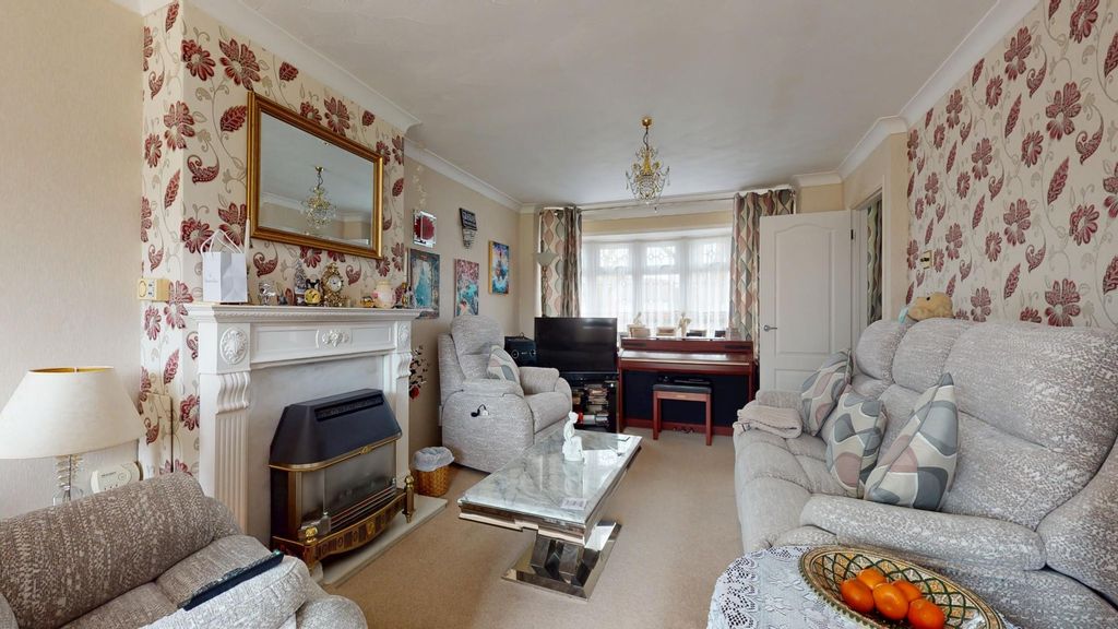 Property photo 3 of 16