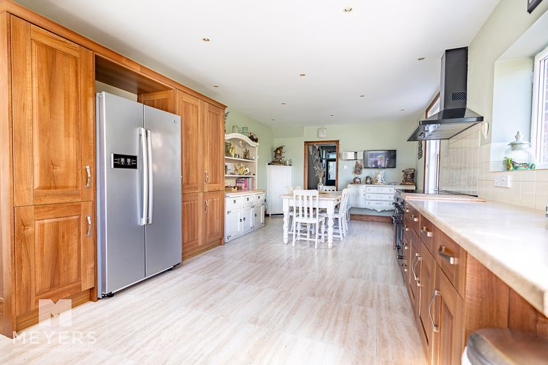 Property photo 2 of 16 Kitchen/Diner