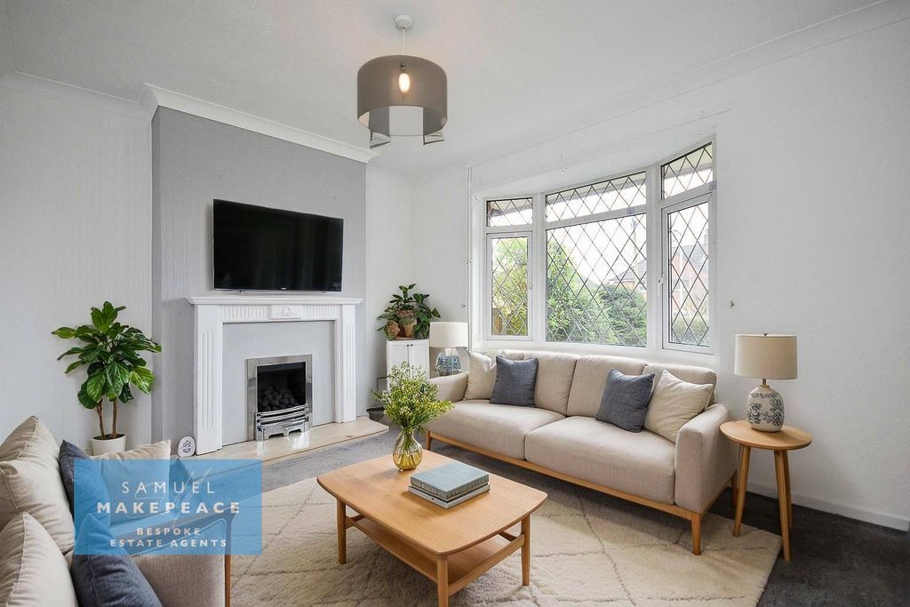 Property photo 2 of 19 Gallery