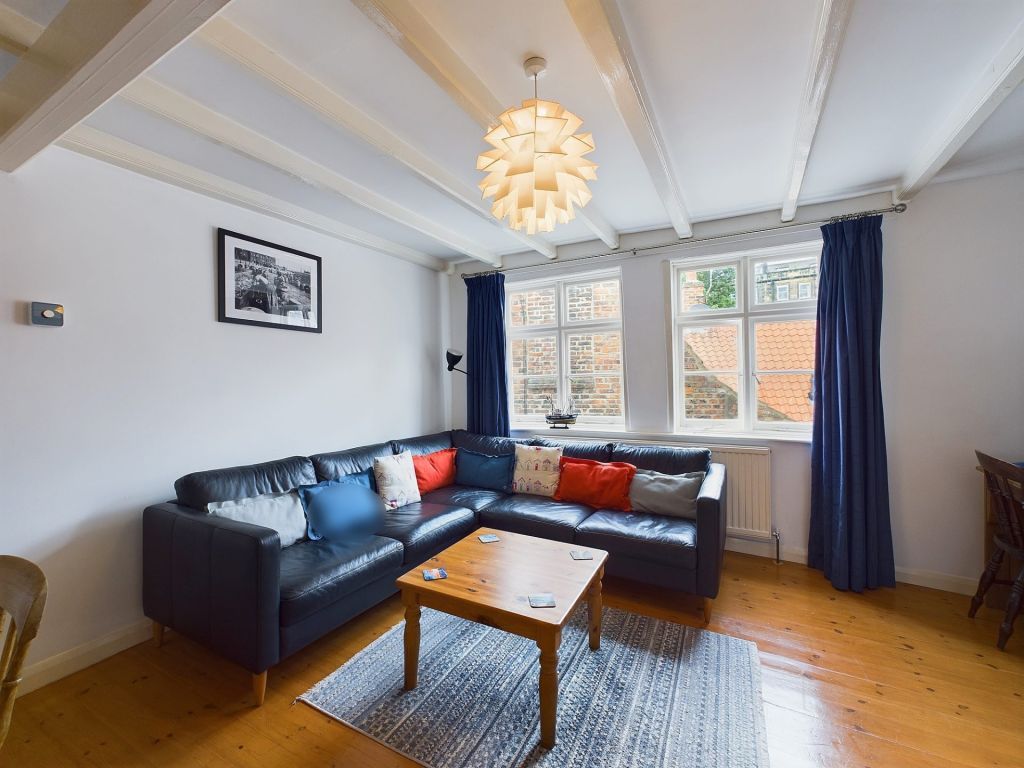 Property photo 2 of 22
