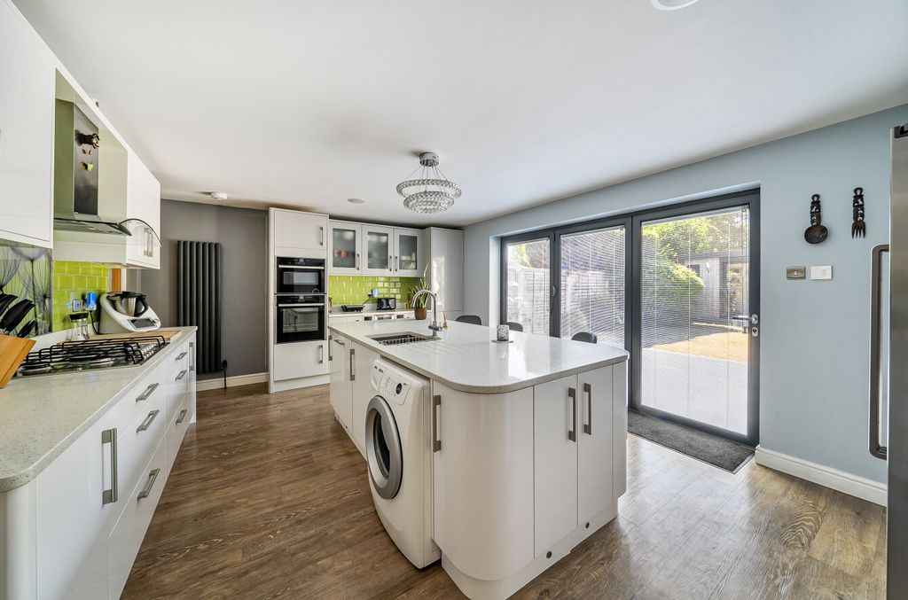 Property photo 2 of 21 1500006-5-6A6Cb84...