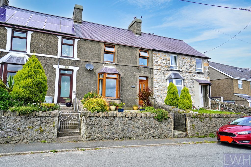 Property photo 2 of 21 2