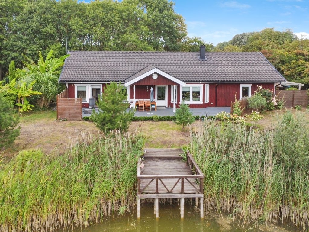 Property photo 1 of 17 Photo