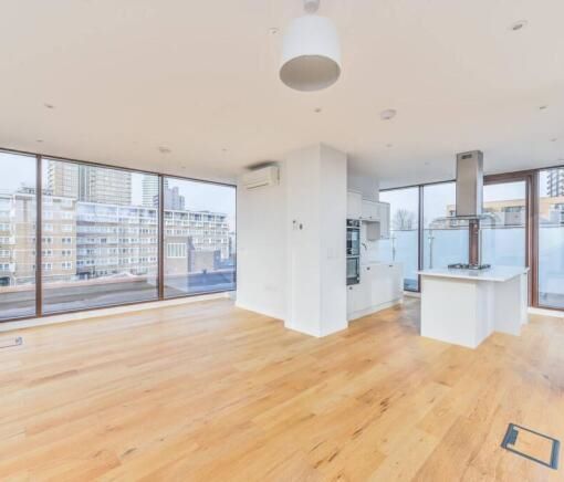 Property photo 2 of 29