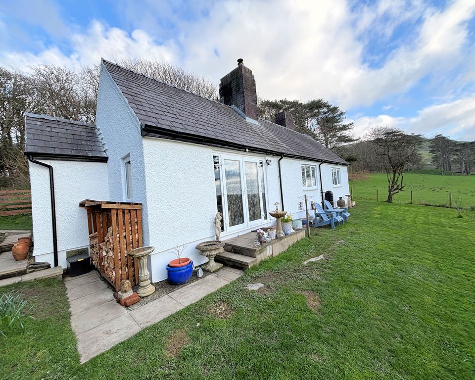 Property photo 2 of 31