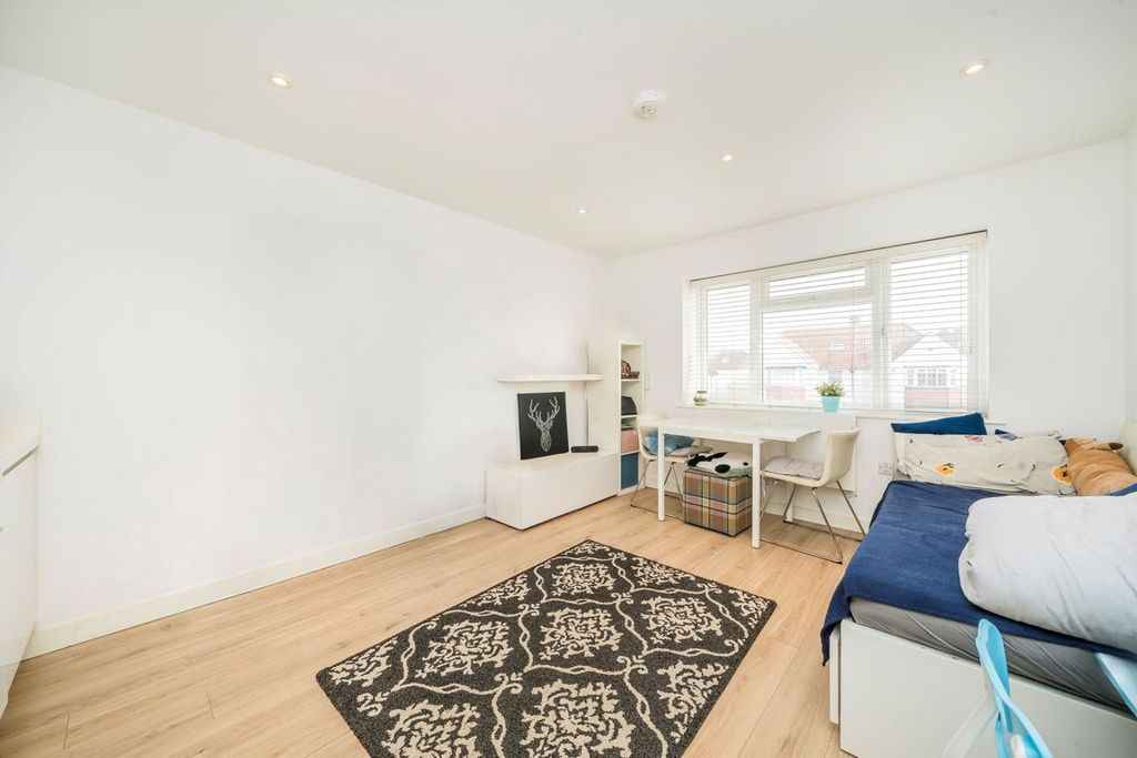 Property photo 1 of 4