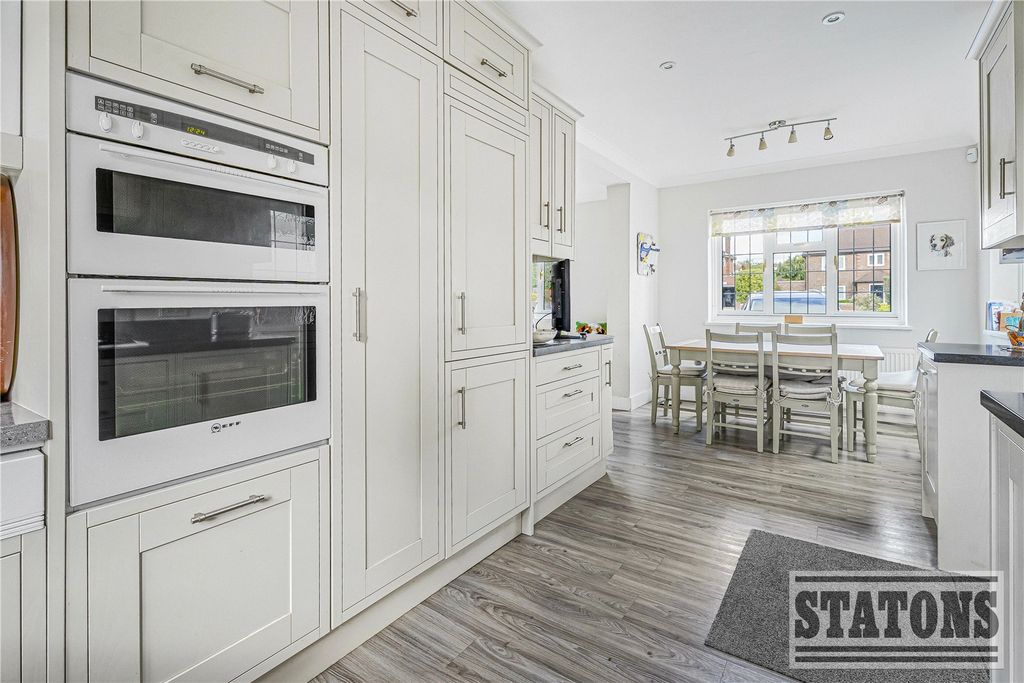 Property photo 3 of 21 Picture No. 21