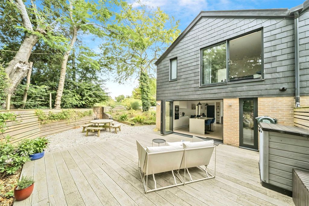 Property photo 3 of 17 Picture No. 39