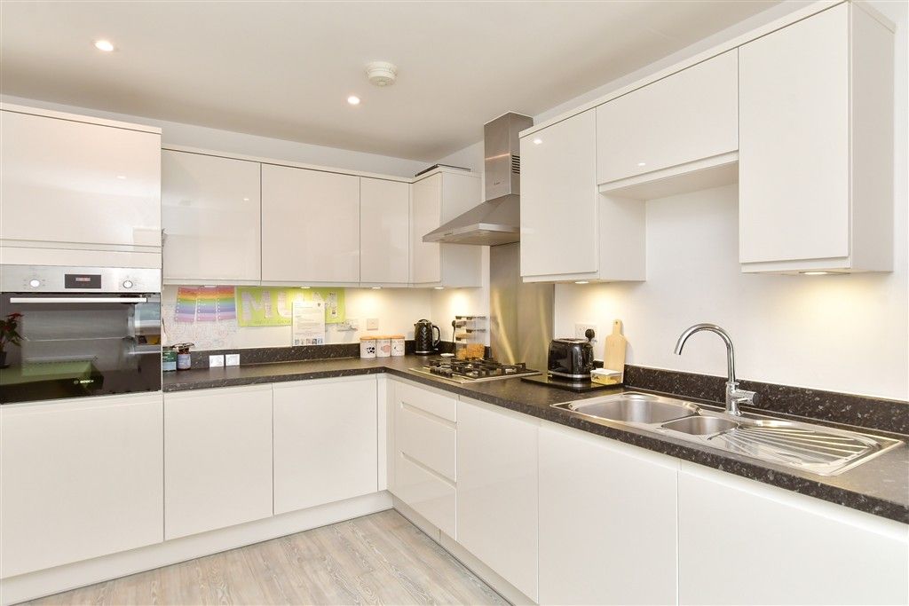 Property photo 1 of 15 Kitchen