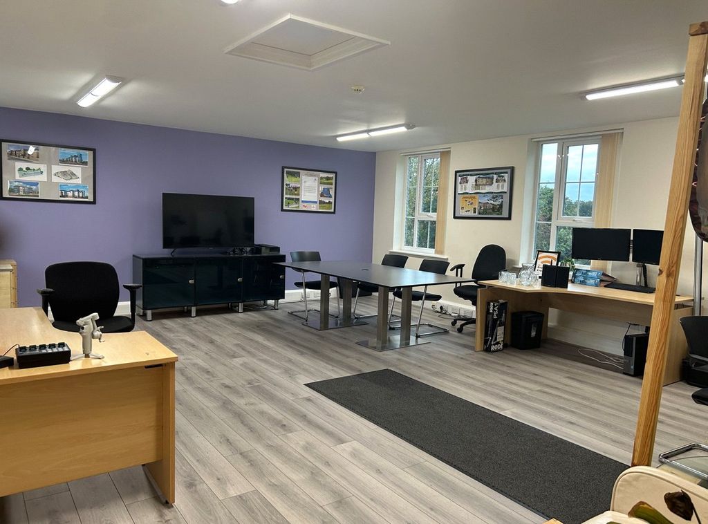 Property photo 1 of 4 Picture No. 10