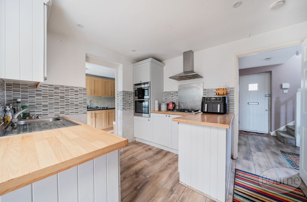 Property photo 2 of 24 Fef41346-9ee1-4Fc...