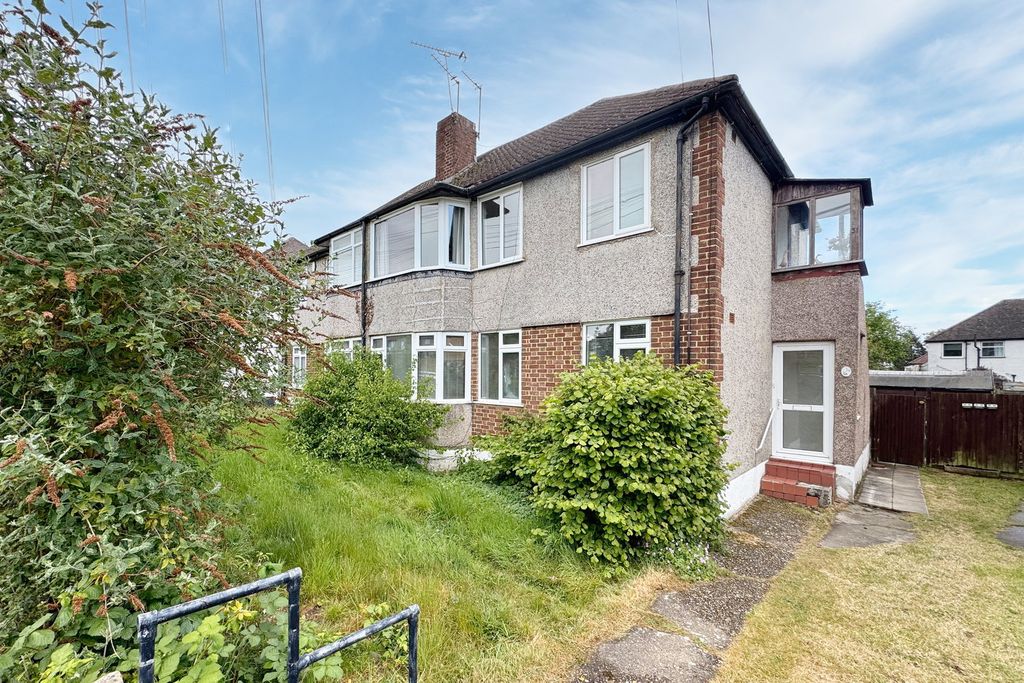 Property photo 1 of 11