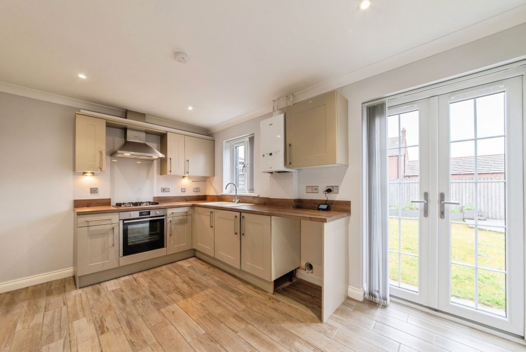 Property photo 2 of 18