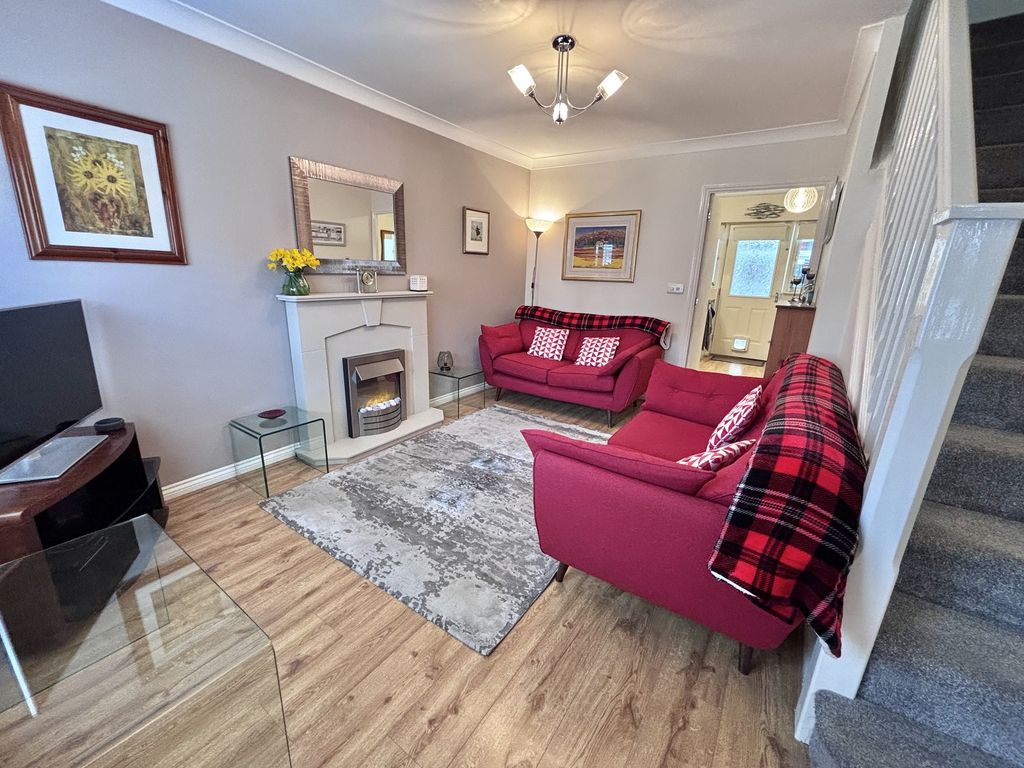 Property photo 3 of 15 Lounge