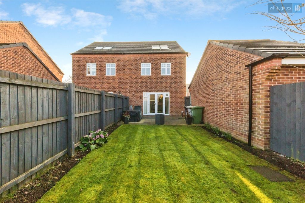 Property photo 2 of 18 Picture No. 17