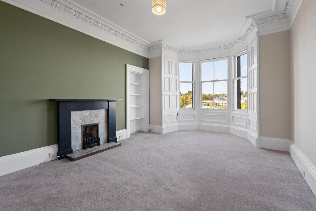 Property photo 1 of 39