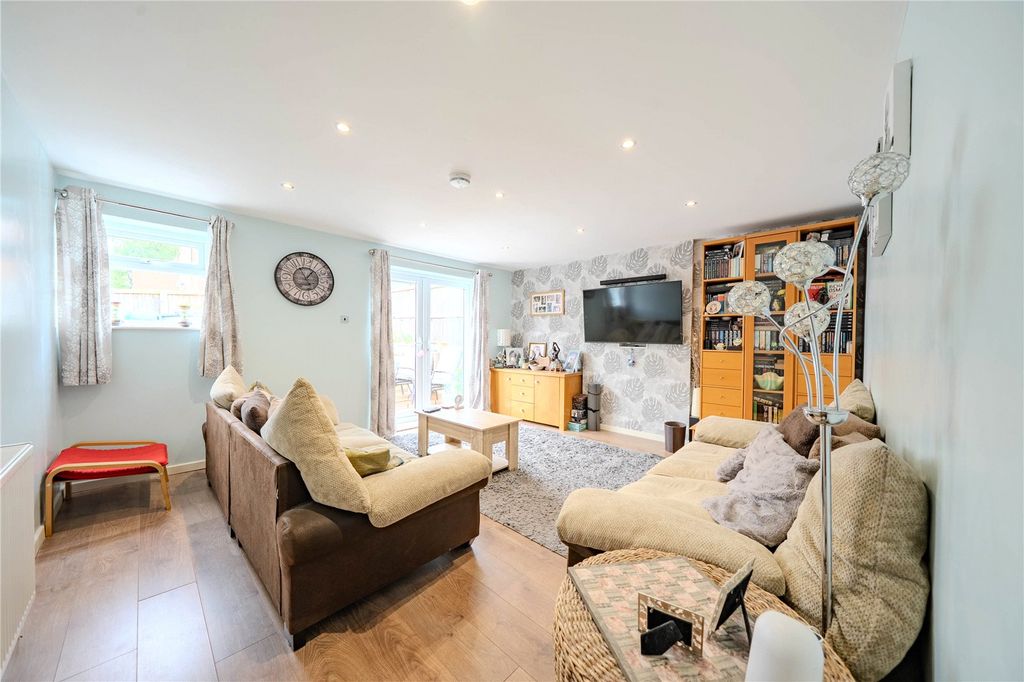 Property photo 2 of 11 Picture No. 04