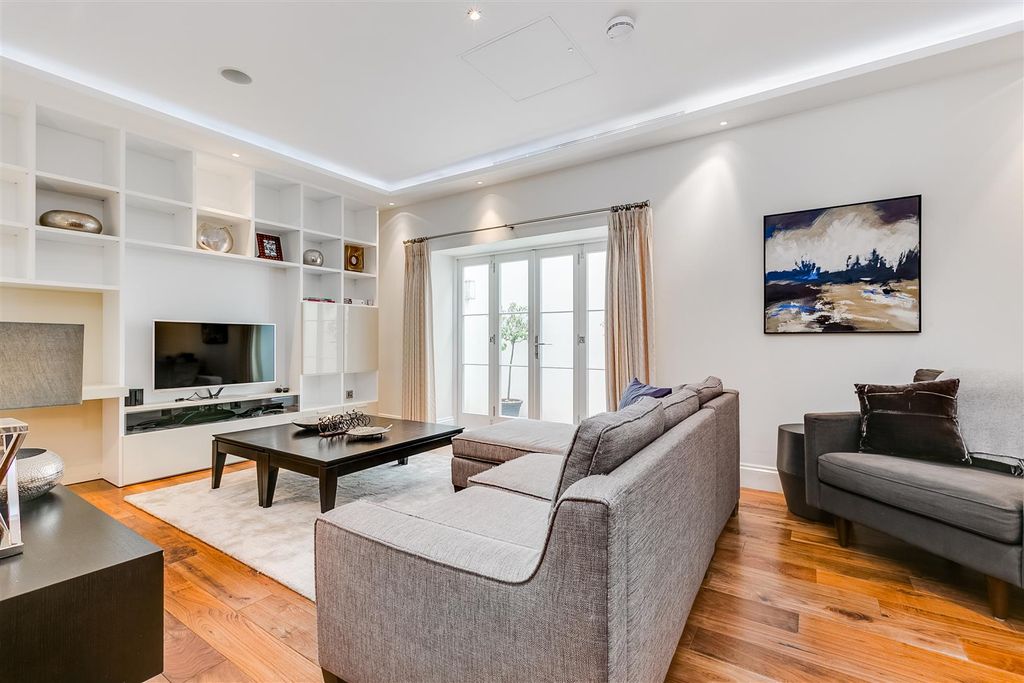 Property photo 3 of 19