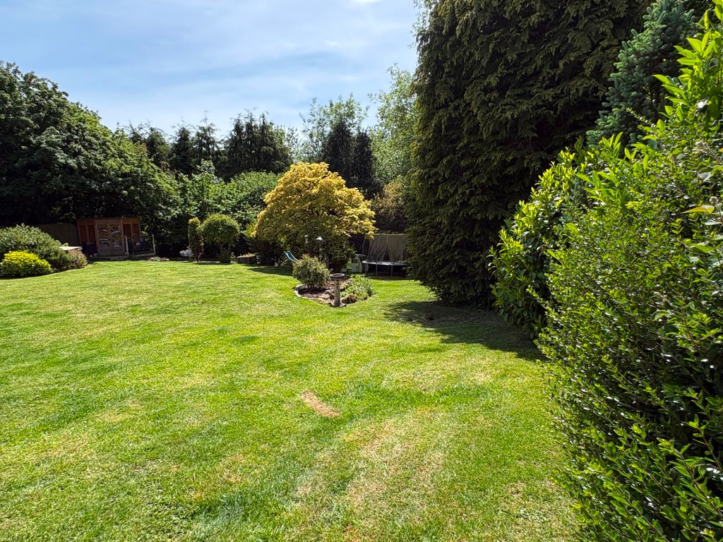 Property photo 3 of 33