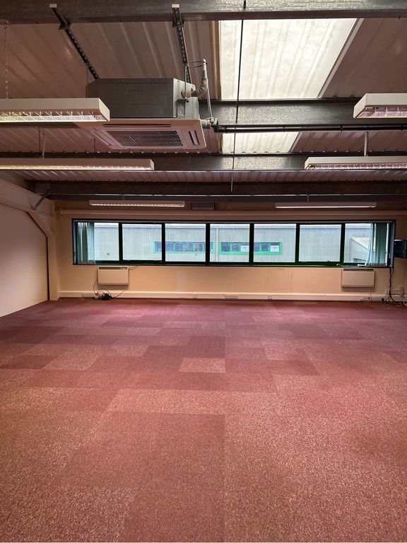 Property photo 3 of 4