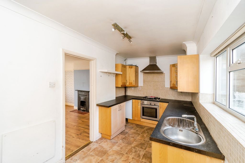 Property photo 3 of 12 Pbox-Img.Jpg