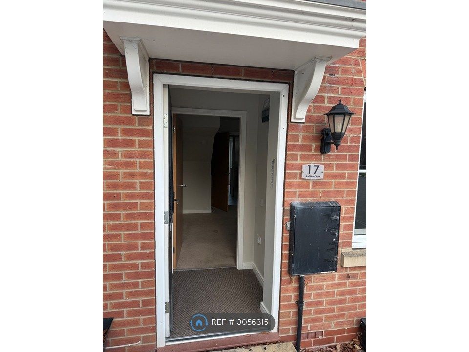 Property photo 3 of 35