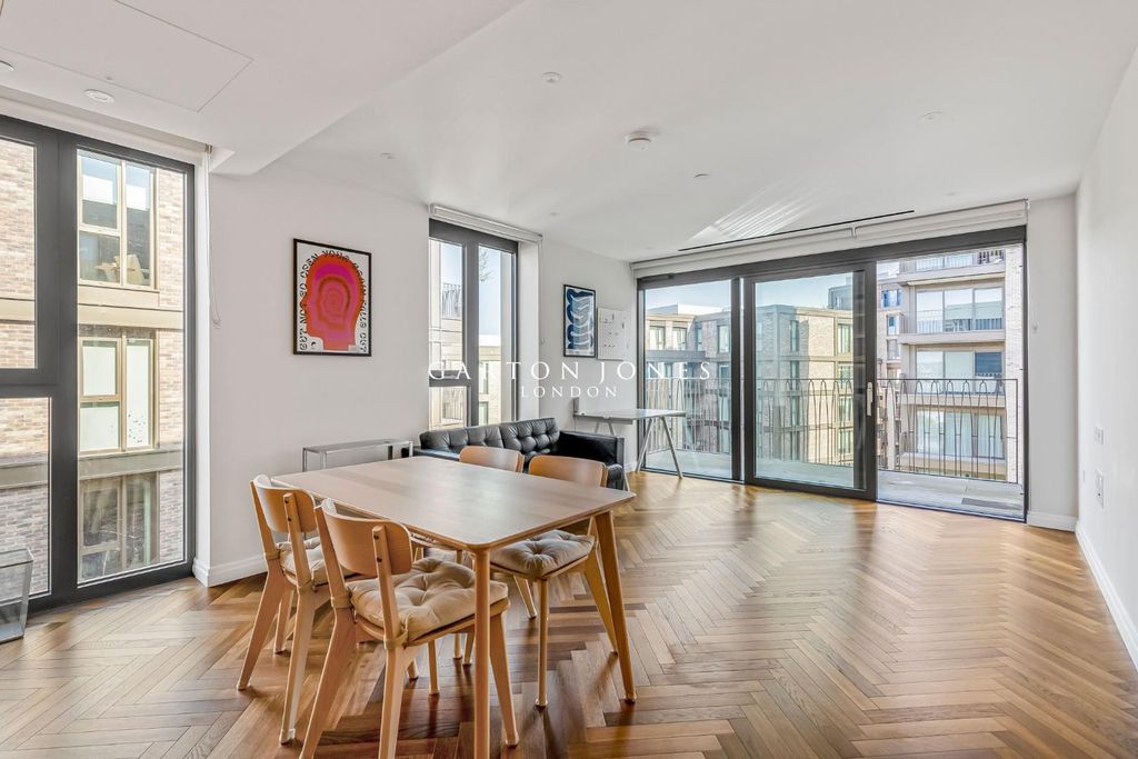 Property photo 1 of 19 Open Plan Lounge