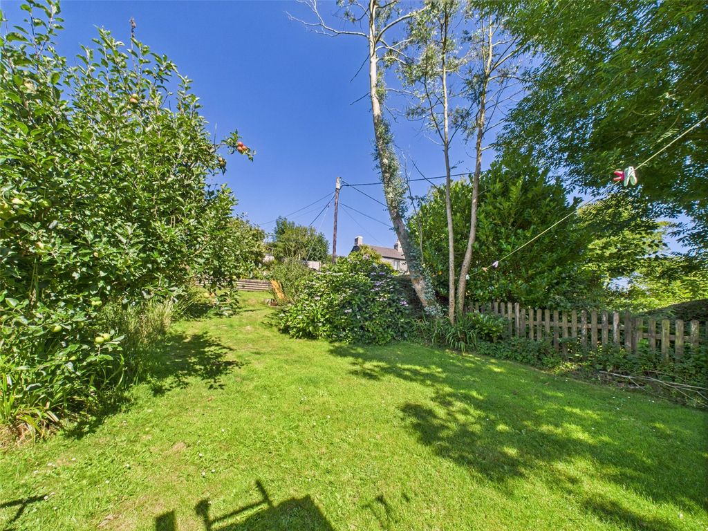 Property photo 2 of 23 Picture No. 42