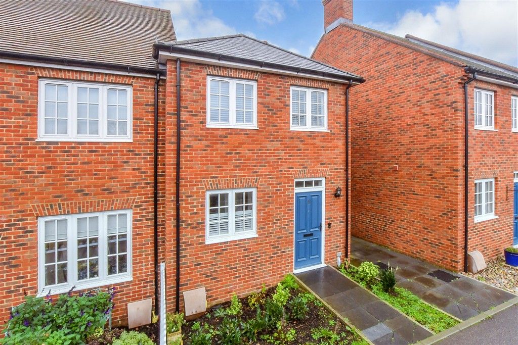 Property photo 3 of 14 External (Web)