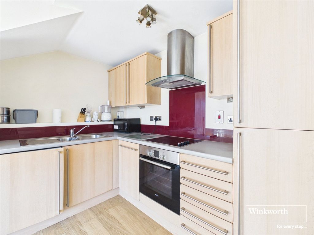 Property photo 3 of 9 Picture No. 06