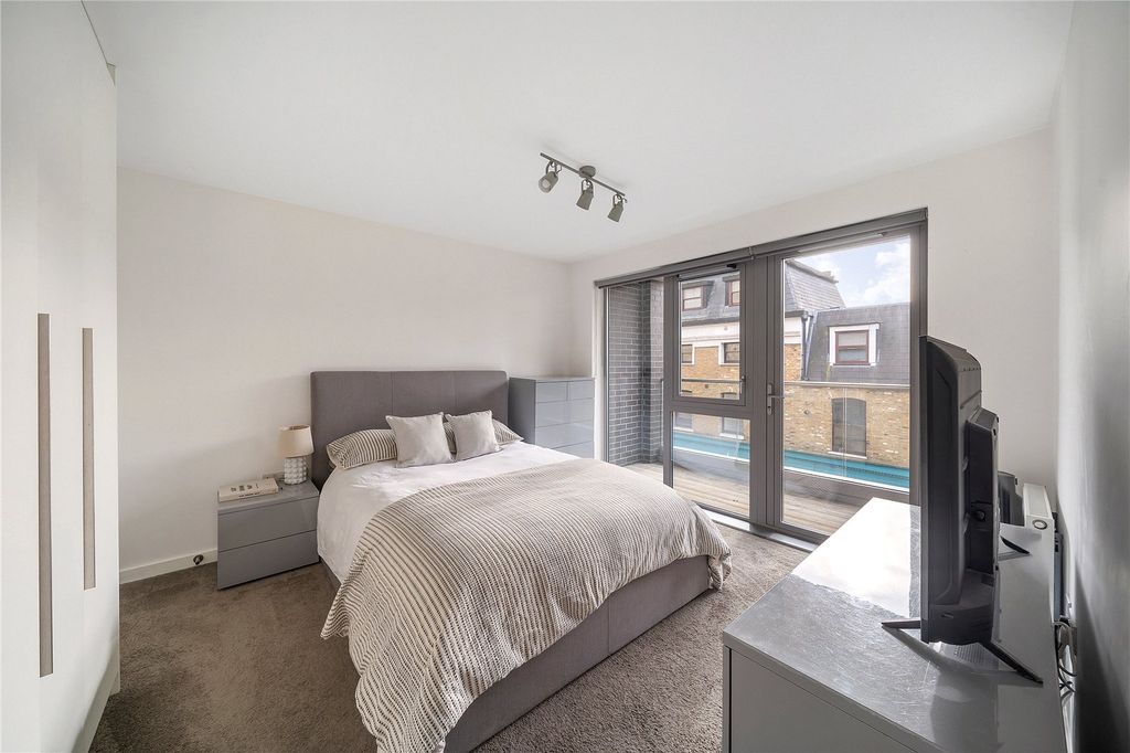 Property photo 3 of 15 Picture No. 10