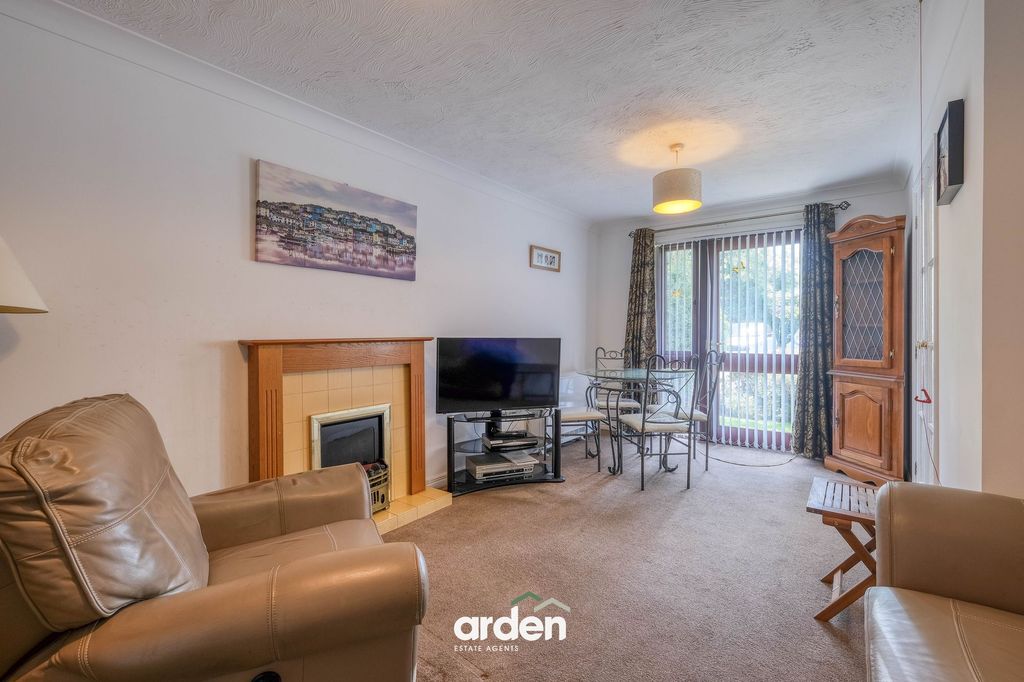 Property photo 2 of 14