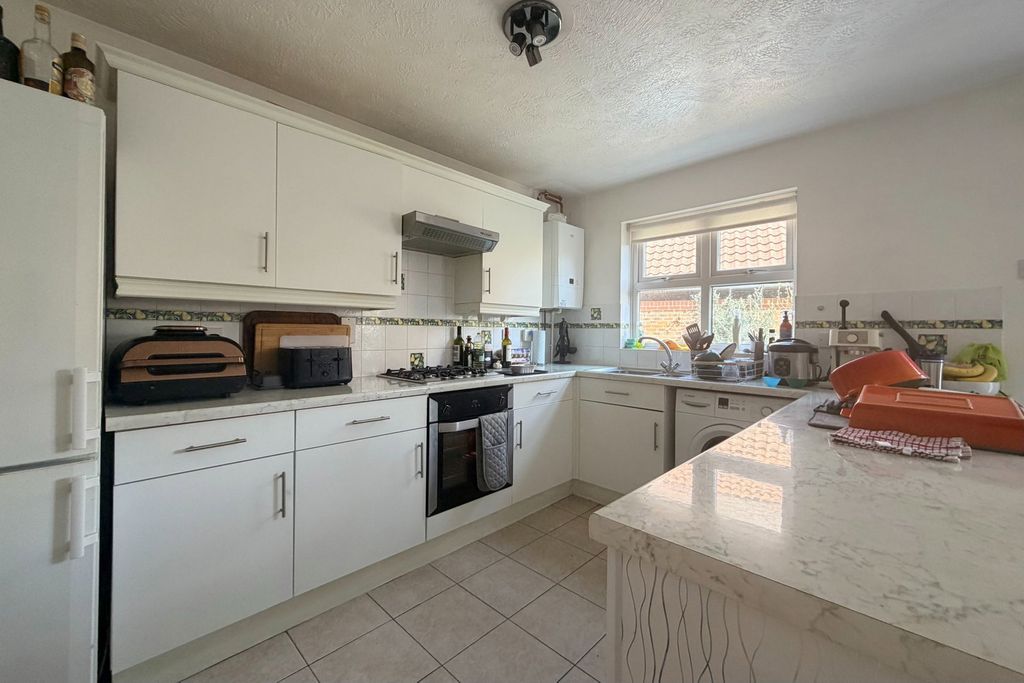 Property photo 3 of 19