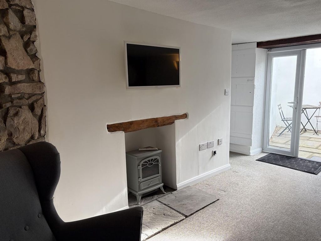 Property photo 3 of 14 Living Room 2.Jpg