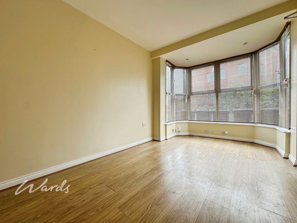 Property photo 1 of 16 Living/Dining Room