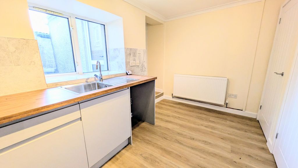 Property photo 3 of 13 Pxl_20260219_120029049.Mp~2