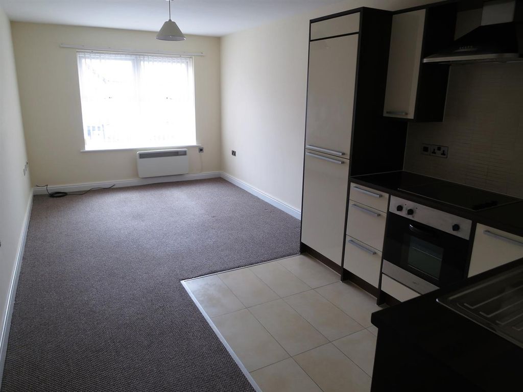 Property photo 3 of 9