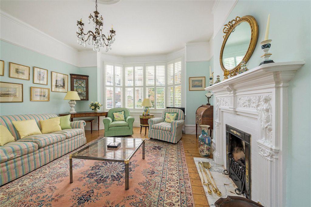 Property photo 3 of 17 Reception