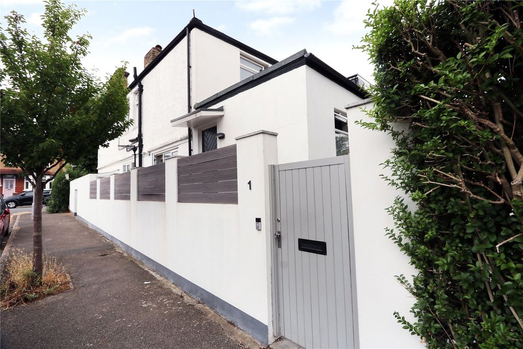 Property photo 1 of 11 Picture No. 17