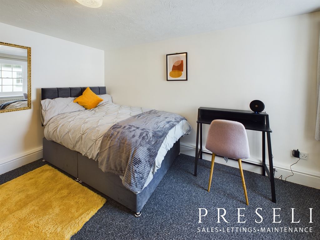 Property photo 2 of 5 Flat 10 Pic 3