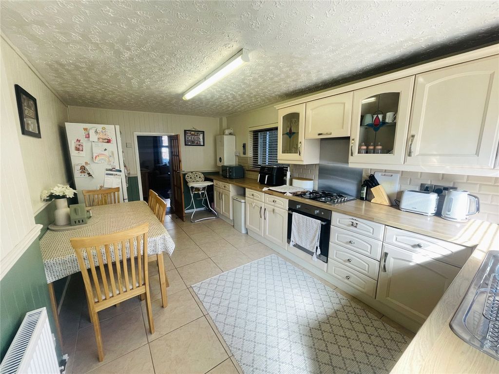 Property photo 3 of 21 Picture No. 03