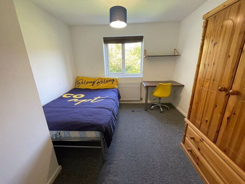 Property photo 3 of 13 Photo 24