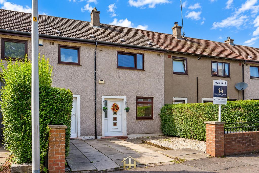 Property photo 1 of 22 36 Finmore St Dundee Dd4 9Lu 040926 Edit (16 Of 27