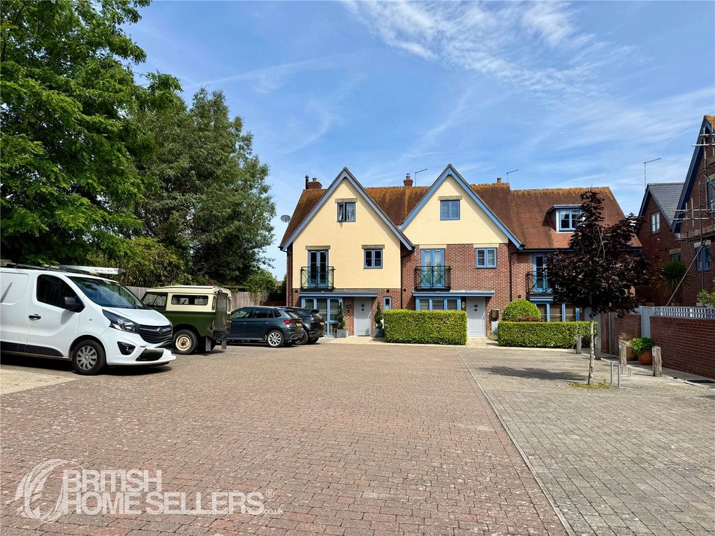 Property photo 1 of 17 Picture No. 04