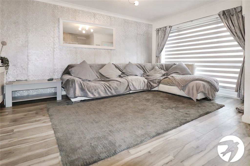 Property photo 3 of 14 Picture No. 13