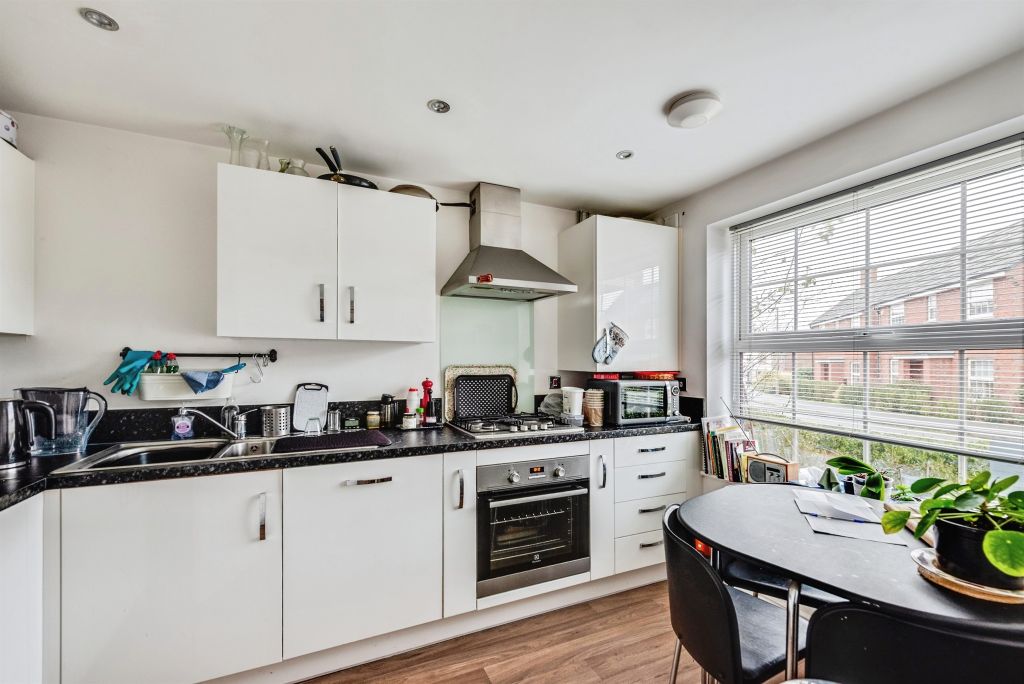 Property photo 2 of 13