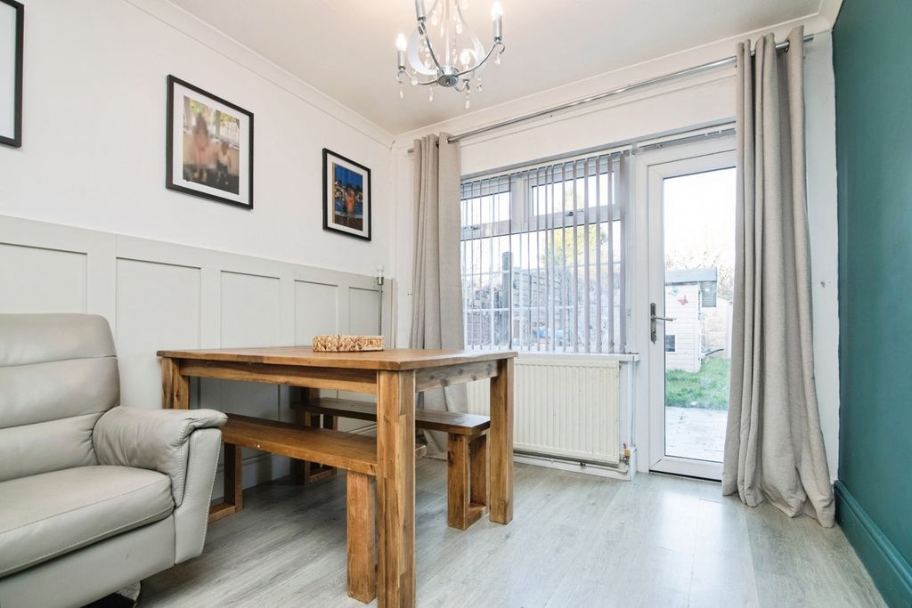 Property photo 3 of 14 Pbox-Img.Jpg