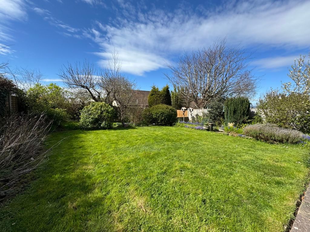 Property photo 2 of 18 Rear Garden