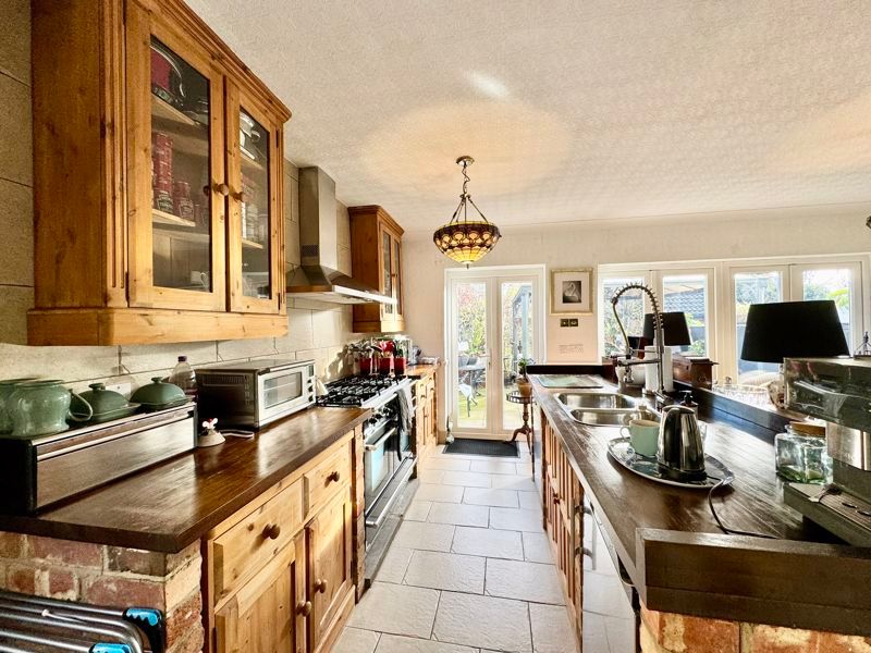 Property photo 2 of 22 Photo 24