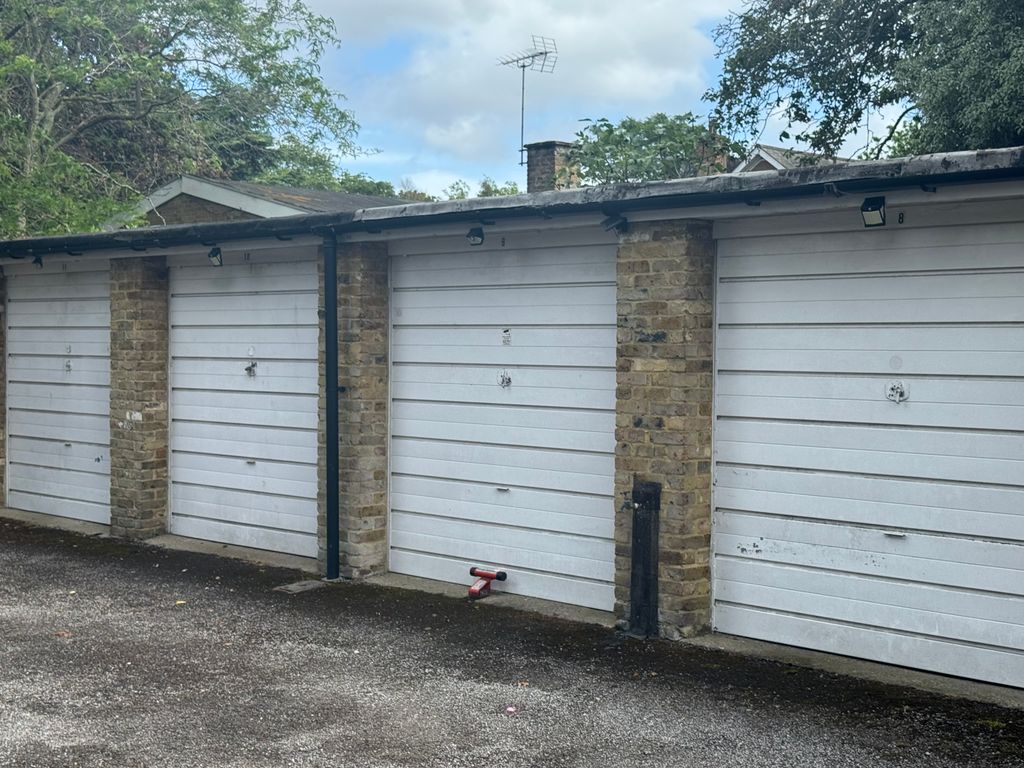 Property photo 1 of 1